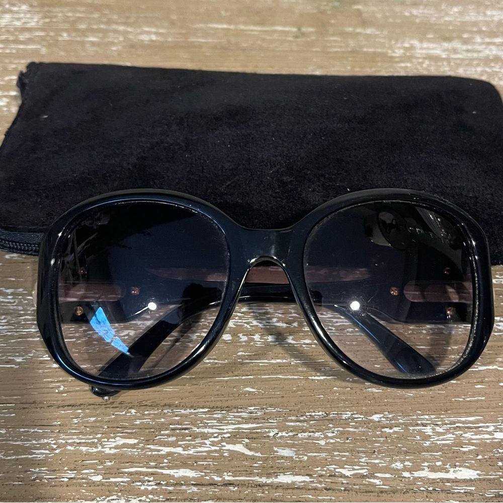 Chloe black with silver side sunglasses